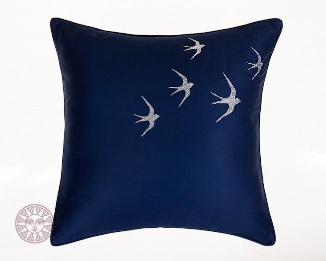 Наволочка декоративная LUXBERRY ЛАСТОЧКИ синяя 42х42
