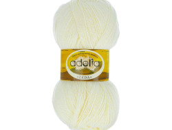 Пряжа ADELIA LEDA №200 молочная 99% акрил, 1% люрекс, 5 шт х 100 гр, 340 м +/- 8 м