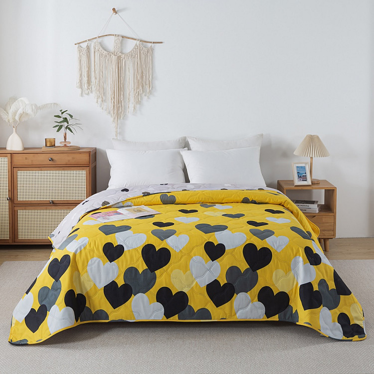 Покрывало стеганое из полисатина TANGO SIESTA Сердца на желтом 160х220