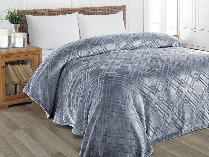 Плед KARNA ВЕЛЬСОФТ PIRAMIT темно-серый 160х220