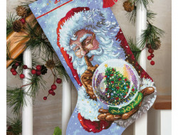 Набор для вышивания DIMENSIONS 70-08985 Сапожок, Снежный шар Санты 40,6 см