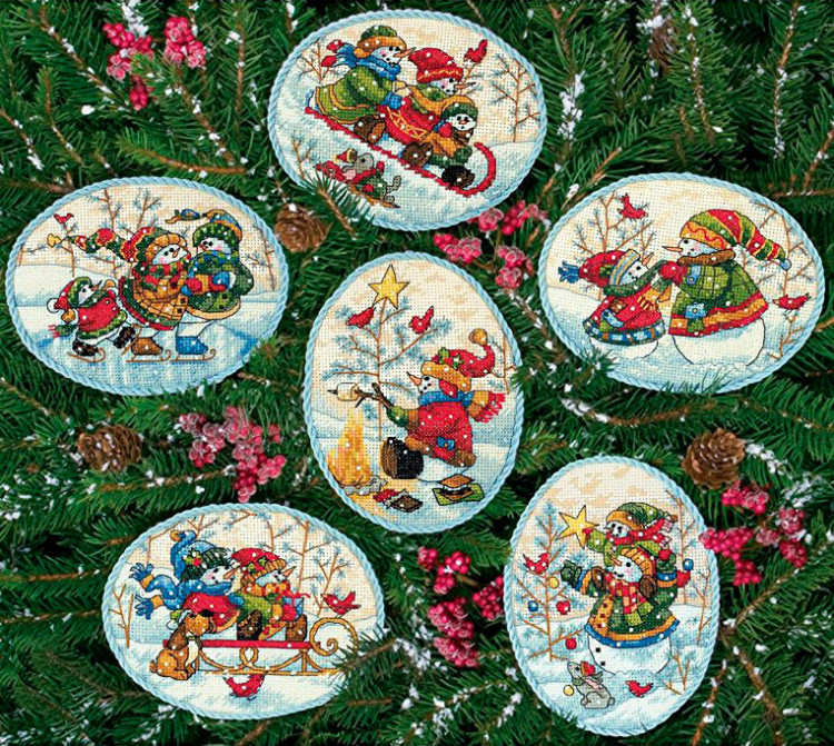 Набор для вышивания DIMENSIONS 08828 Игривые снеговики 11x9 см
