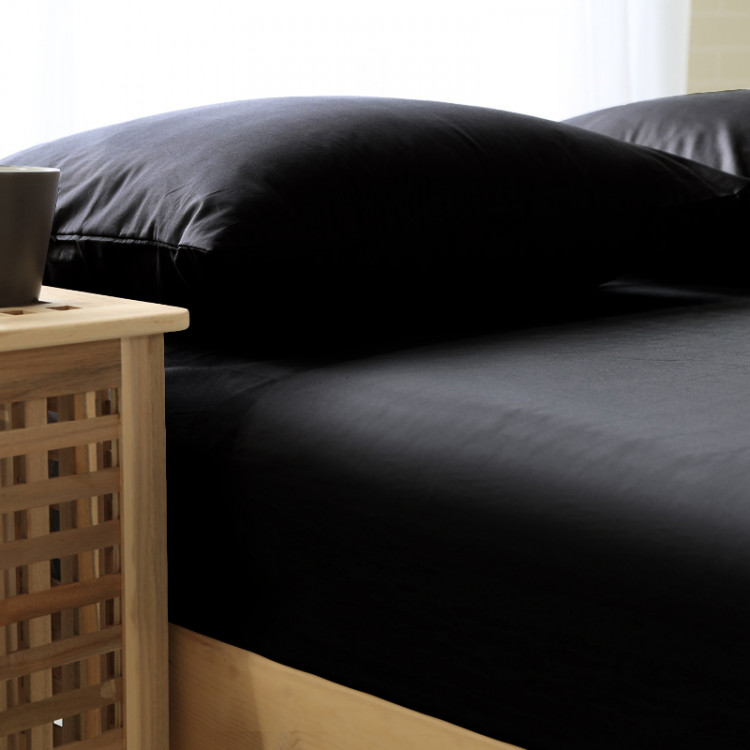 Простыня однотонная сатиновая TANGO Soho черная 240х260