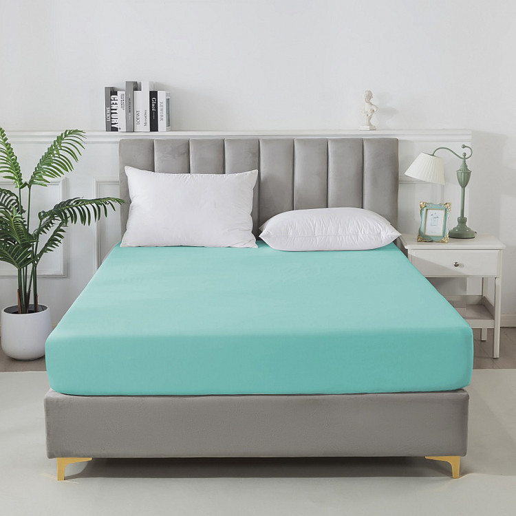 Простыня на резинке сатиновая TANGO Soho нежно-голубая 160х200х30