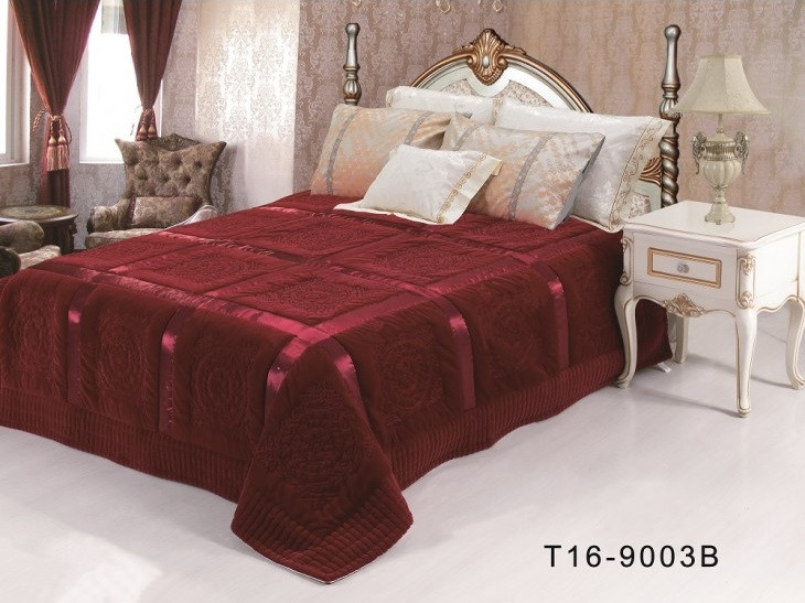 Покрывало из искусственного меха CLORIS с лентой ДЕЛЮКС бордовое 220х240