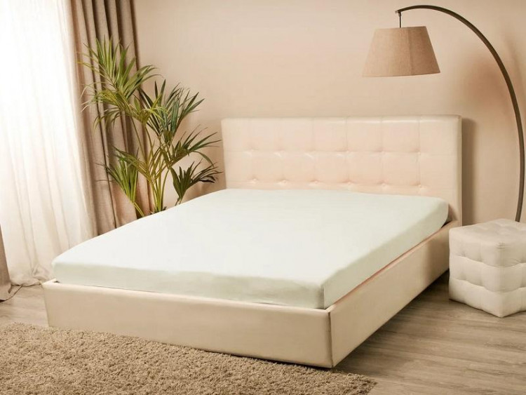 Простыня трикотажная на резинке KUPU-KUPU VIOLETT KPV-140 белая 140х200х25