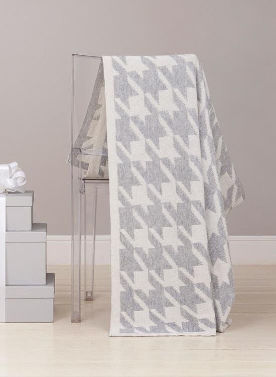 Плед LUXBERRY GOOSE FOOT экрю-серый 130х170