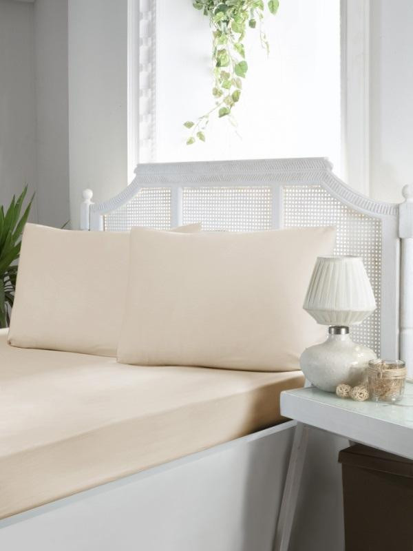 Простыня на резинке из ранфорса KARVEN P904 v2 кремовая 180х200х33 с наволочками 50х70 (2шт)