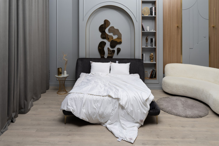 Одеяло стеганое точечно GERMAN GRASS LUXURY SILK GRASS 200х200 легкое