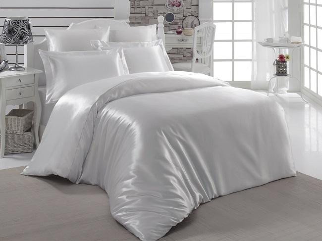 Постельное белье из искусственного шелка с простыней на резинке KARNA ARIN кремовое евро