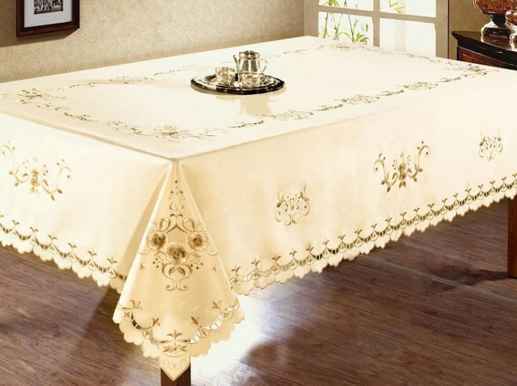 Скатерть из полиэстера с вышивкой с салфетками SL 03557 180х270