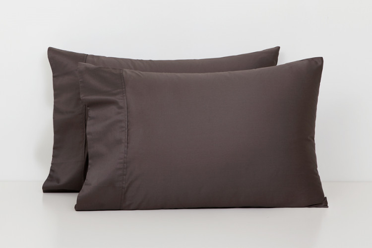 Наволочка из сатина BOVI 03439 БАЗОВАЯ шоколадная 50х70