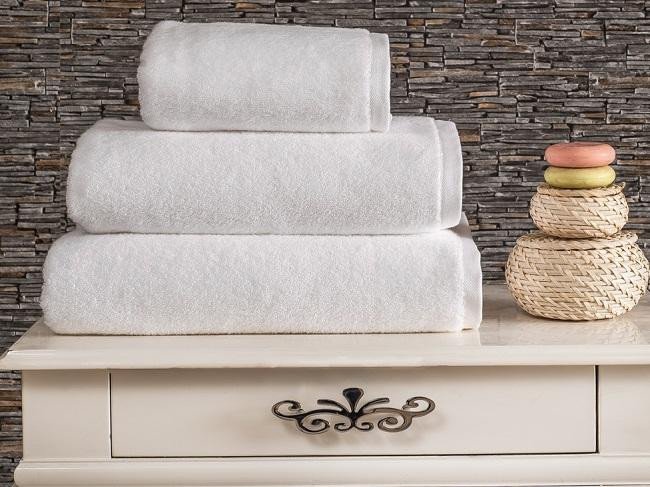 Полотенце из микрокоттона KARNA MORA белое 70х140