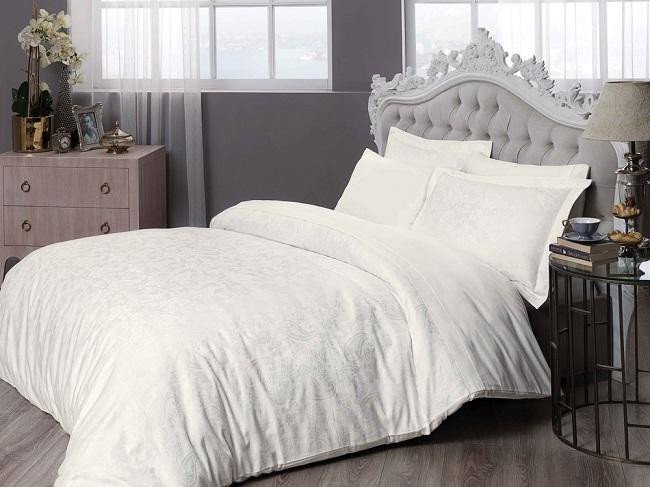 Постельное белье из LUX жаккарда TAC BRINLEY EKRU кремовое евро