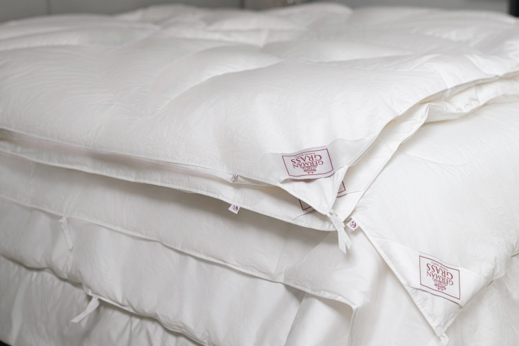 Одеяло пуховое стеганое GERMAN GRASS ALLIANCE DOWN GRASS всесезонное 150х200