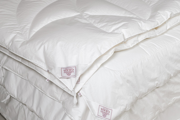 Одеяло GERMAN GRASS ALLIANCE DOWN and DOWN Light GRASS двойное 150х200