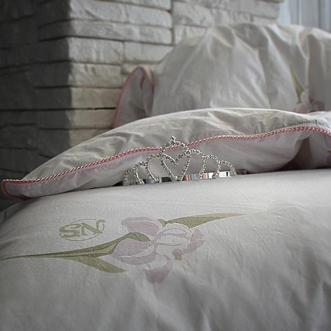 Подушка NATURES ЦАРСТВЕННЫЙ ИРИС ЦИ-П-5-2 68х68 средняя