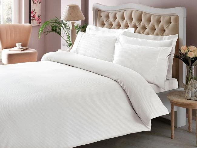 Постельное белье из LUX жаккарда TAC BASIC STRIPE белое евро