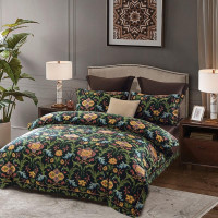 Постельное белье из премиум-сатина в чемодане SAILID K-95-4 семейное