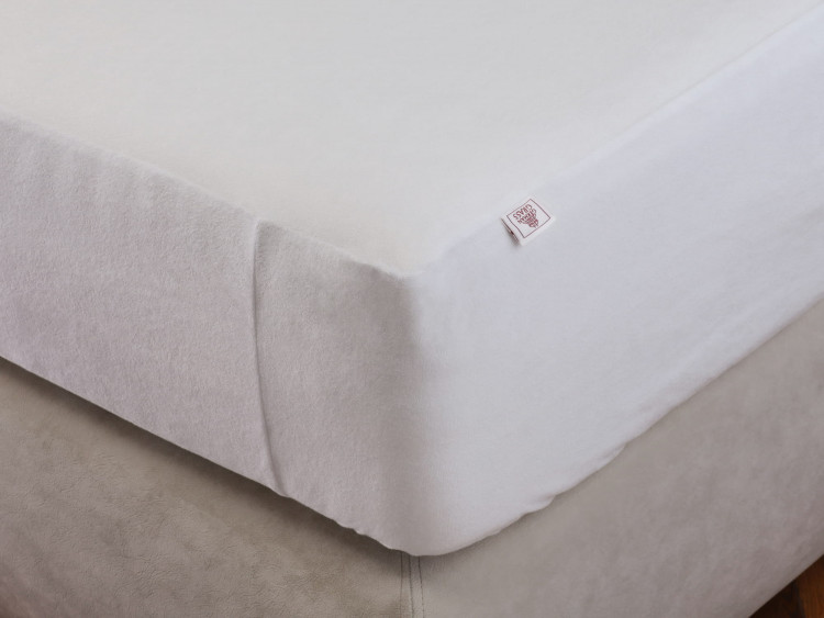 Наматрасник-простыня непромокаемая GERMAN GRASS Stop Grass с юбкой 140х200х40