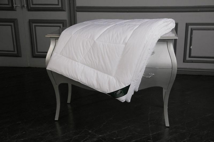 Одеяло стеганое из кукурузного волокна ANNA FLAUM MAIS KOLLEKTION 150х200 теплое