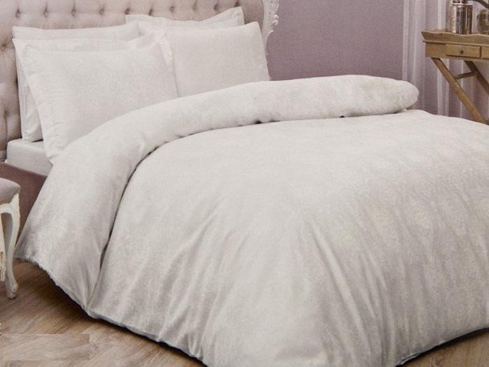 Постельное белье из LUX жаккарда в PVC TAC DIANA бежевое евро