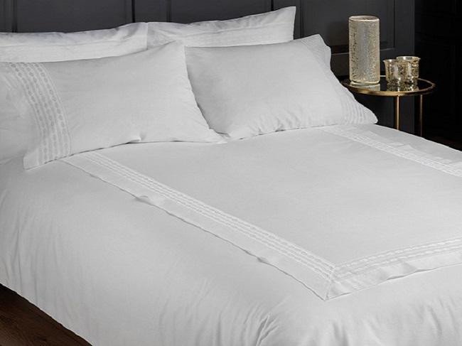Постельное белье BOVI 05603 из перкали VERA белое 1,5-спальное
