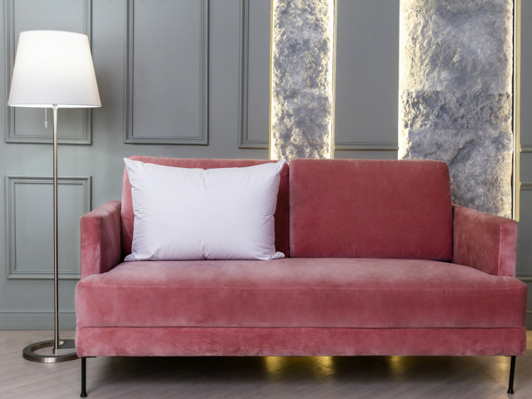 Подушка GERMAN GRASS WHITE FAMILIE DOWN 50х68 средняя