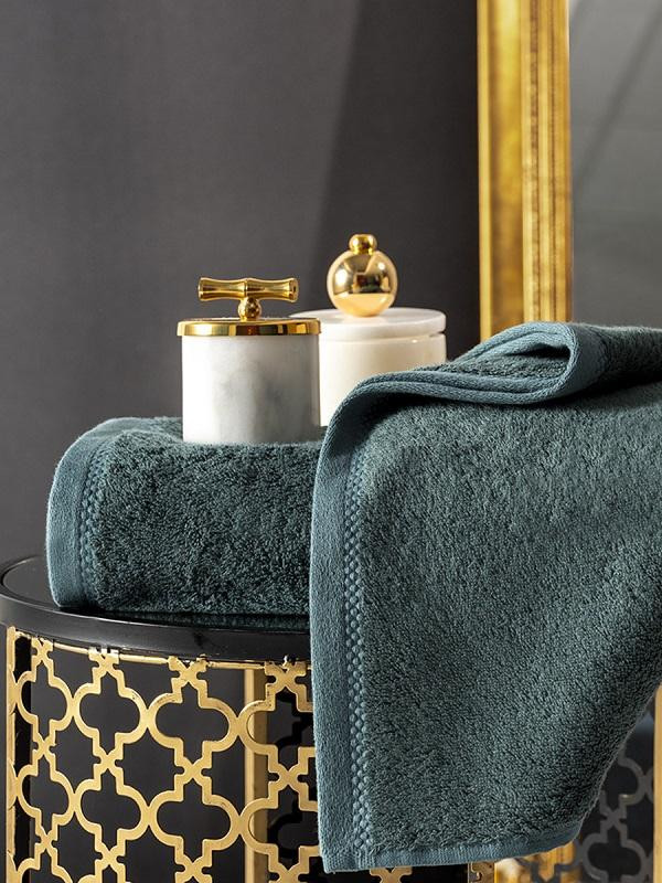 Полотенце из модала и хлопка KARNA AKRA светло-зеленое 50х90