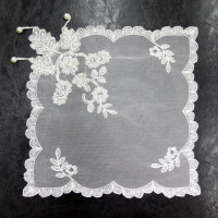 Салфетка кружевная TANGO ТЫСЯЧА И ОДНА НОЧЬ молочная 27х27