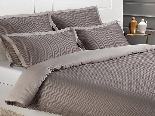 Постельное белье BOVI 05644 HARRODS коричневое 1,5-спальное