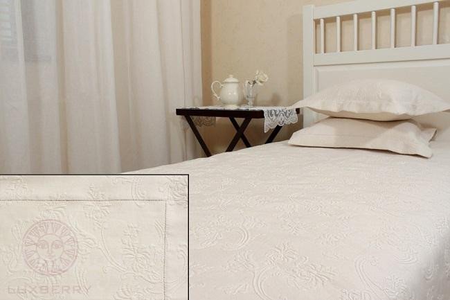 Покрывало LUXBERRY COUNTRY экрю 200х220