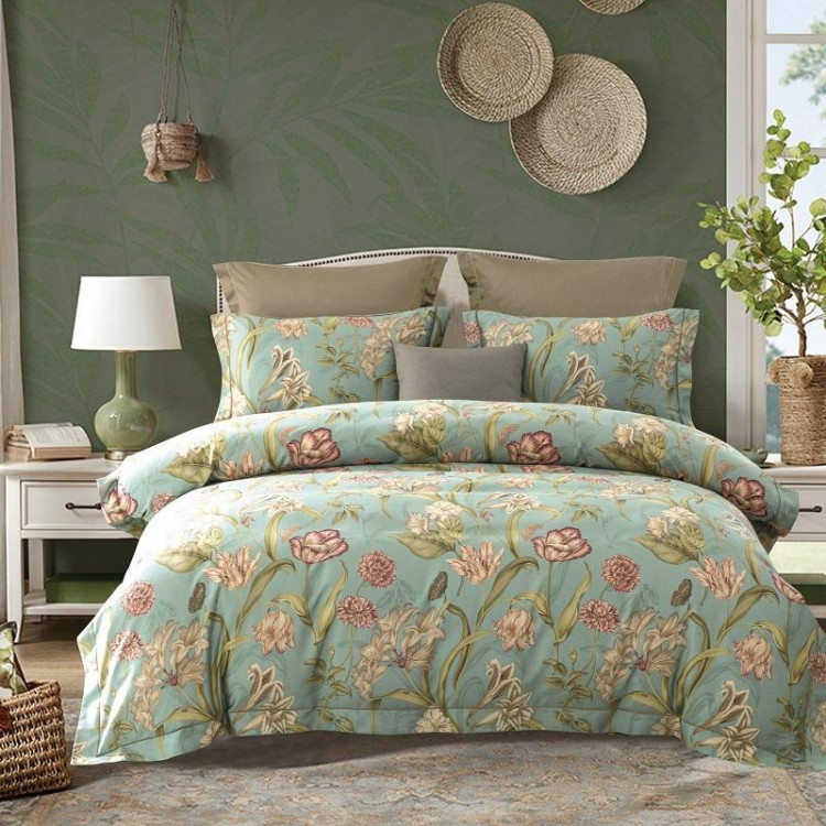 Постельное белье из премиум-сатина в чемодане SAILID K-96-4 семейное