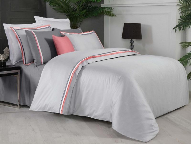 Постельное белье из сатина де люкс SAREV SPORT CHIC 500TC N309 MINSK V5-GRI-PEMPE 50х70 (4шт), 40х40 (1шт) евро