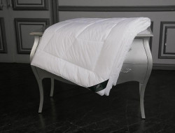 Одеяло стеганое из кукурузного волокна ANNA FLAUM MAIS KOLLEKTION 200х220 легкое