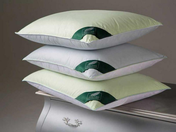 Подушка трехкамерная из гусиного пуха FLAUM HOME RAINBOW голубая-мятная 70х70 упругая