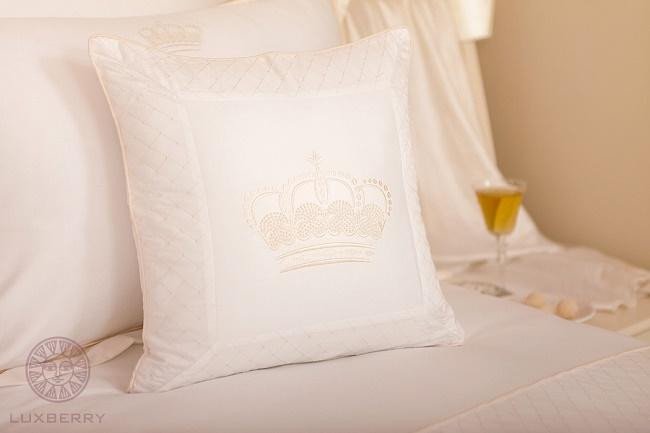 Постельное белье QUEEN белое/бежевое евро