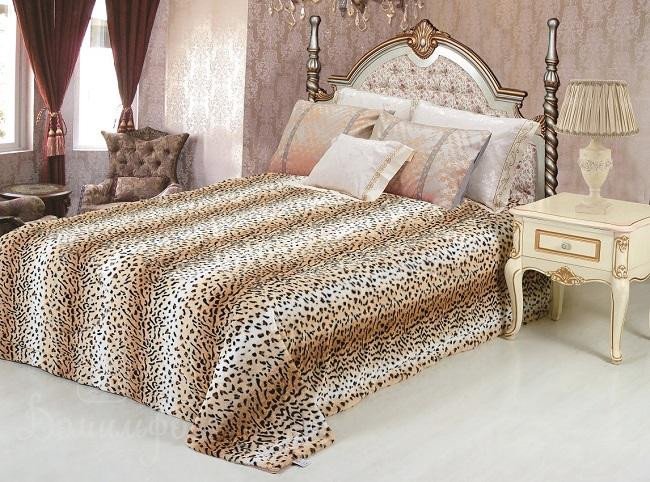 Покрывало из искусственного меха CLORIS НОРКА светлое 220х240