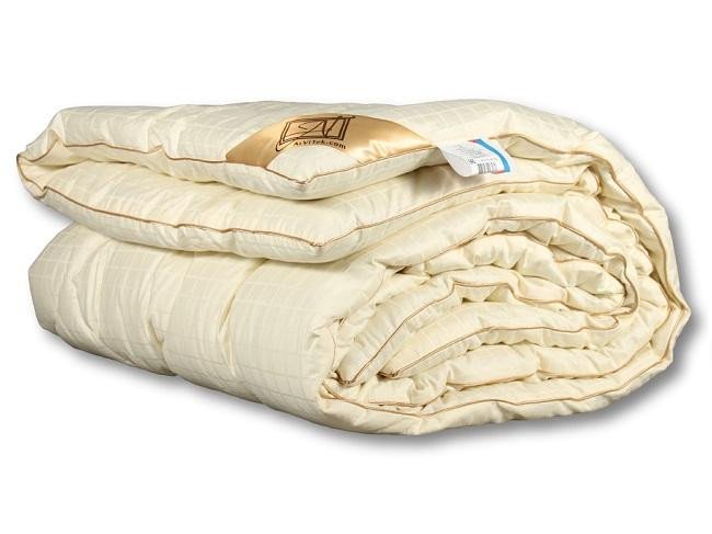 Одеяло стеганое АЛЬВИТЕК МОДЕРАТО-САТИН 400гр 172x205 теплое