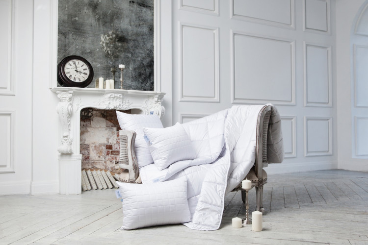 Одеяло стеганое GERMAN GRASS CAMEL FAMILIE WOOL 155x200 всесезонное