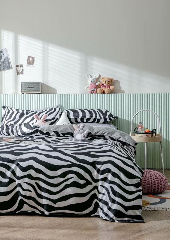 Постельное белье из микросатина TANGO DREAM FLY DF-445 50х70 (1шт), 70х70 (1шт) 1,5-спальное