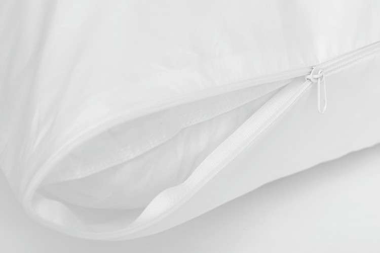 Защитный наперник на молнии GERMAN GRASS 70х70