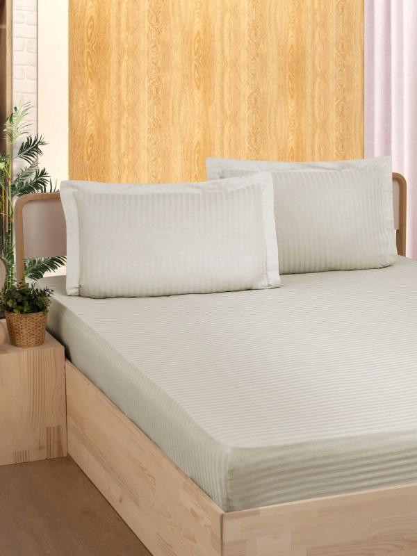 Простыня на резинке из страйп-сатина KARVEN P936 бежевая 160х200х33 с наволочками 50х70 (2шт)