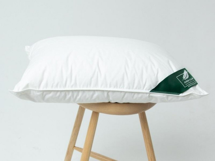 Подушка детская из элитного белого гусиного пуха ANNA FLAUM WEISS KOLLEKTION 50х70 мягкая