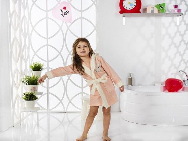 Халат детский велюровый с капюшоном KARNA SNOP абрикосовый 4-5 лет
