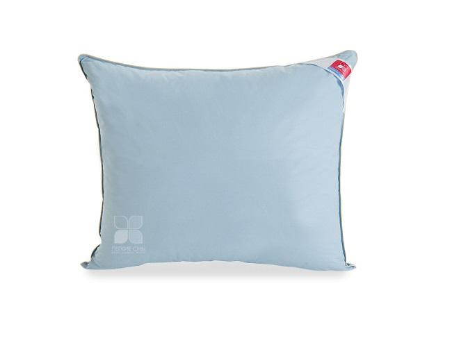 Подушка пуховая Легкие Сны КАМЕЛИЯ голубая 50х68 средняя