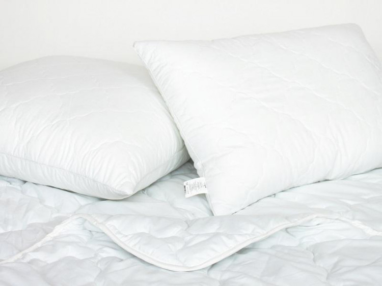 Подушка стеганая из холфита в микрофибре DELICE SMART SM5070 50х70 средняя