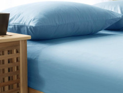 Простыня однотонная сатиновая TANGO SOHO BS2426-455 голубая 240х260